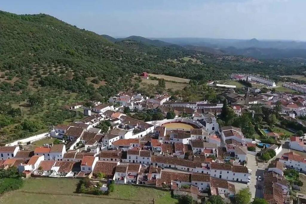 Apartamento Mi Casita - Higuera De La Sierra Higuera De La Sierra  Exterior foto